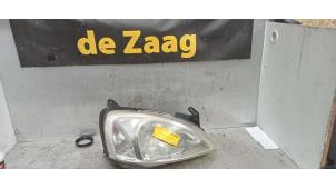 Used Headlight, right Opel Corsa C (F08/68) 1.2 16V Price € 30,00 Margin scheme offered by Autodemontage de Zaag
