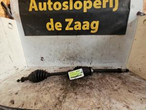 Used Front drive shaft, right Volvo S40 (MS) 2.0 16V Price € 50,00 Margin scheme offered by Autodemontage de Zaag