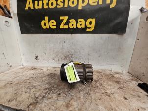 Usagé Pompe clim Peugeot 307 Break (3E) 1.6 16V Prix € 80,00 Règlement à la marge proposé par Autodemontage de Zaag