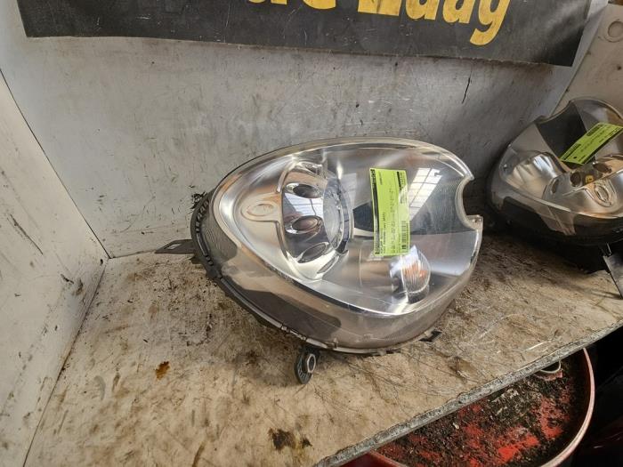 Headlight, right from a MINI Paceman (R61) 1.6 16V Cooper S ALL4 2015