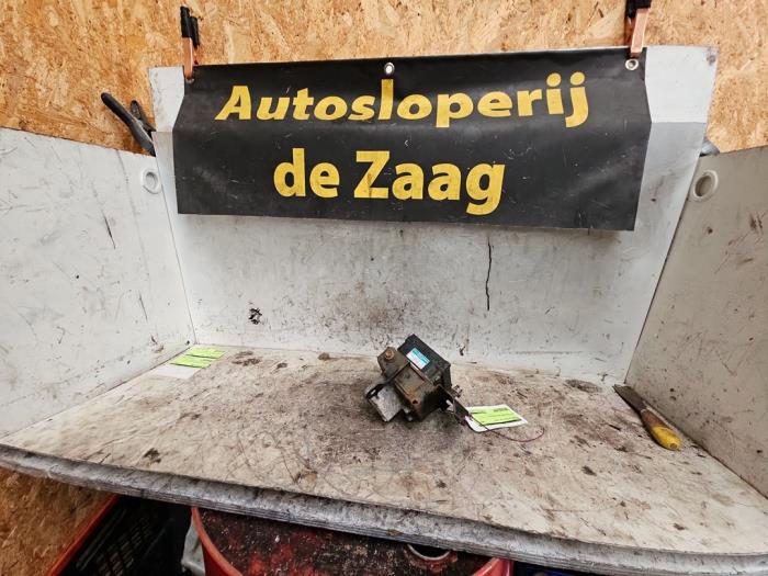 Begagnade ABS-pump Daihatsu Applause I 1.6 16V Pris € 70,00 Marginaltabell erbjuds av Autodemontage de Zaag