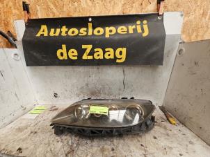 Używane Reflektor lewy Mazda 6 Sport (GG14) 1.8i 16V Cena € 46,00 Procedura marży oferowane przez Autodemontage de Zaag