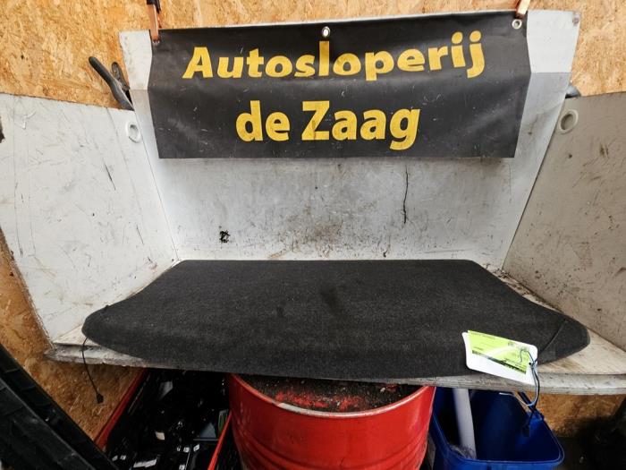 Plage arrière d'un Seat Ibiza III (6L1) 1.4 16V 75 2005