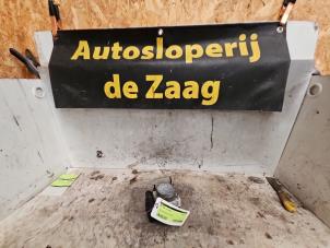 Usados Bomba ABS Opel Corsa D 1.2 16V Precio € 200,00 Norma de margen ofrecido por Autodemontage de Zaag