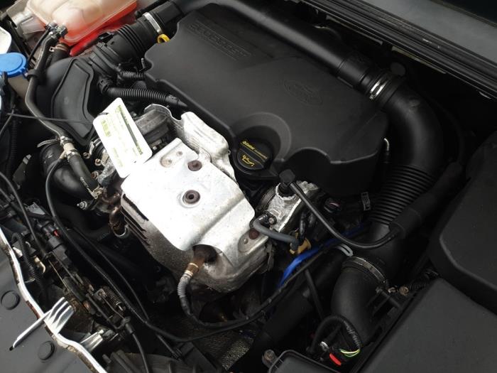 Engine from a Ford Focus 3 1.0 Ti-VCT EcoBoost 12V 125 2013