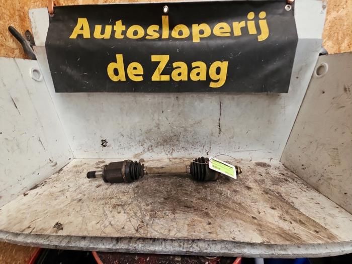 Gebrauchte Antriebswelle links vorne Landrover Range Rover Sport (LS) 3.0 S TDV6 Preis € 100,00 Margenregelung angeboten von Autodemontage de Zaag