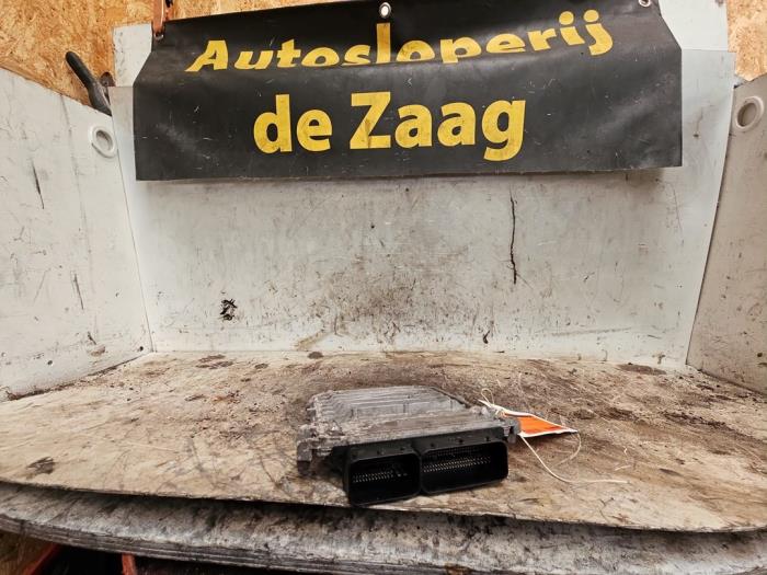 Used Engine management computer Mercedes A (W176) 1.6 A-200 16V Price € 149,99 Margin scheme offered by Autodemontage de Zaag