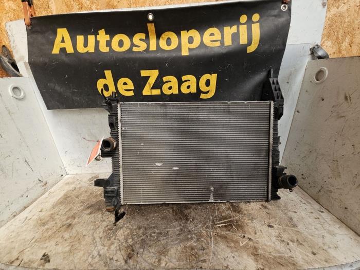 Gebrauchte Kühler Ford Focus 3 1.0 Ti-VCT EcoBoost 12V 125 Preis € 70,00 Margenregelung angeboten von Autodemontage de Zaag