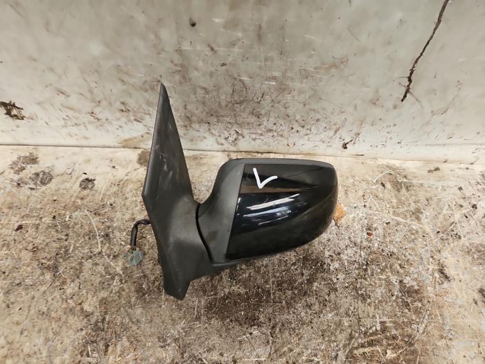 Wing mirror, left from a Ford Focus 2 Wagon 1.6 16V 2006