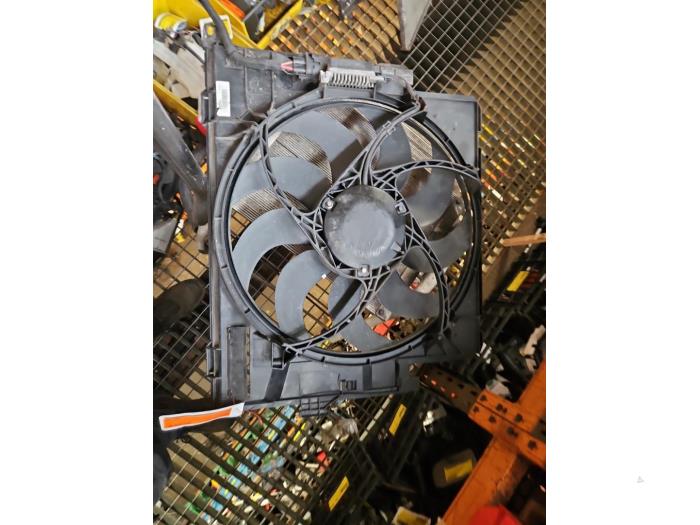 Gebrauchte Kühlerventilator BMW 1 serie (F20) 116d 1.6 16V Efficient Dynamics Preis € 40,00 Margenregelung angeboten von Autodemontage de Zaag