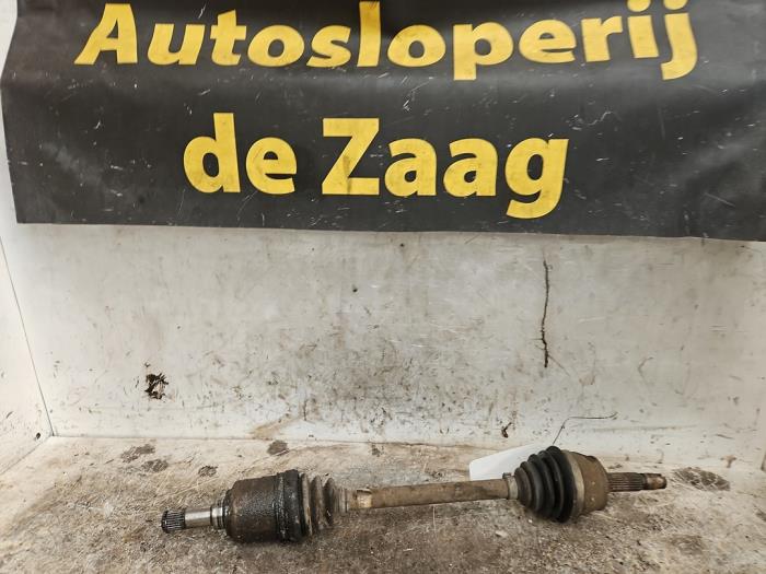 Gebrauchte Antriebswelle links vorne Fiat Doblo (223A/119) 1.6 16V Preis € 35,00 Margenregelung angeboten von Autodemontage de Zaag
