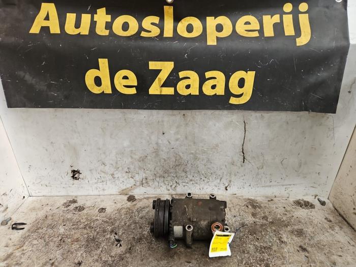 Usagé Pompe clim Opel Adam 1.2 16V Prix € 100,00 Règlement à la marge proposé par Autodemontage de Zaag