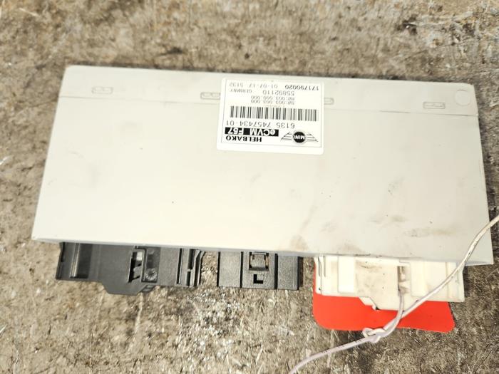 Convertible computer from a MINI Mini Convertible (F57) 1.5 12V Cooper 2017