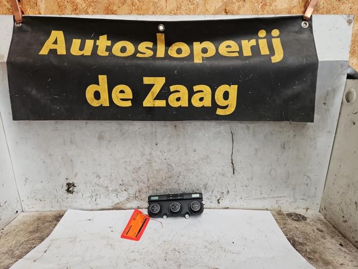 Begagnade Klimatpanel Volkswagen Touran (1T1/T2) 2.0 FSI 16V Pris € 50,00 Marginaltabell erbjuds av Autodemontage de Zaag