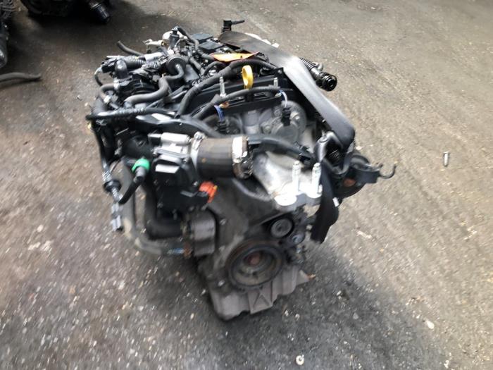 Moteur d'un Ford Fiesta 6 (JA8) 1.0 EcoBoost 12V 100 2014