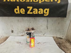 Gebrauchte Benzinpumpe Opel Corsa D 1.4 16V Twinport Preis € 40,00 Margenregelung angeboten von Autodemontage de Zaag