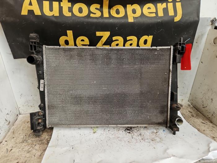 Usagé Radiateur Opel Corsa D 1.3 CDTi 16V ecoFLEX Prix € 50,00 Règlement à la marge proposé par Autodemontage de Zaag