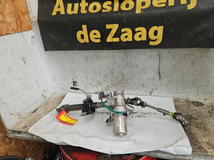 Usagé Pompe de direction Nissan Pixo (D31S) 1.0 12V Prix € 100,00 Règlement à la marge proposé par Autodemontage de Zaag
