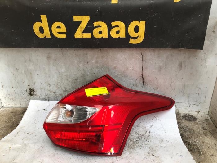 Taillight, right from a Ford Focus 3 1.0 Ti-VCT EcoBoost 12V 125 2013