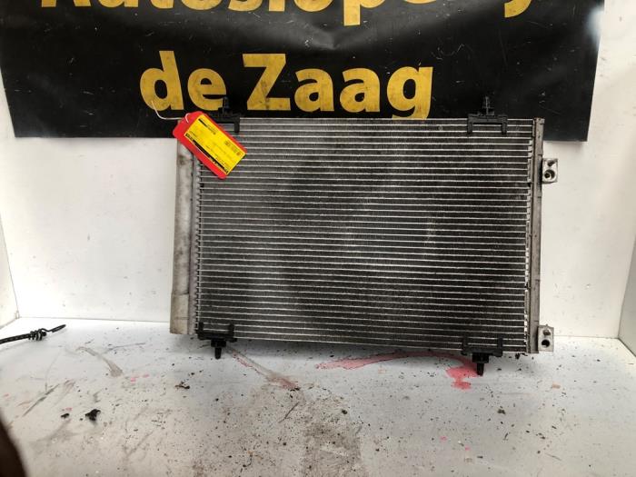 Usagé Radiateur clim Citroen C4 Picasso (UD/UE/UF) 2.0 16V Autom. Prix € 50,00 Règlement à la marge proposé par Autodemontage de Zaag