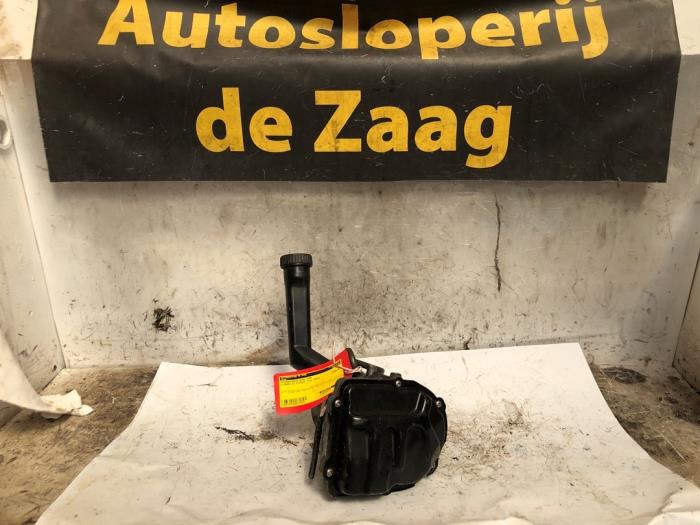 Usagé Pompe direction assistée Citroen C4 Picasso (UD/UE/UF) 2.0 16V Autom. Prix € 70,00 Règlement à la marge proposé par Autodemontage de Zaag