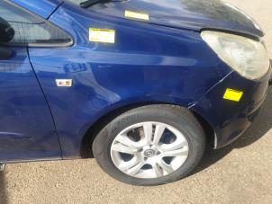 Gebrauchte Kotflügel rechts vorne Opel Corsa D 1.2 16V Preis € 70,00 Margenregelung angeboten von Autodemontage de Zaag