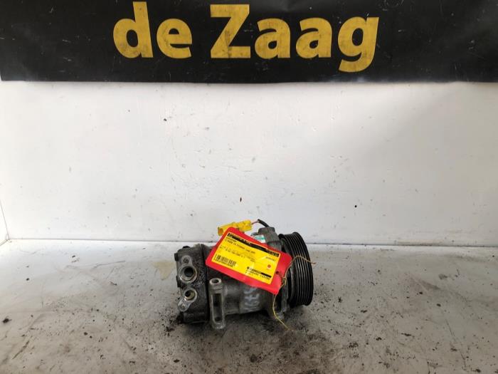 Usagé Compresseur de clim Citroen C4 Picasso (UD/UE/UF) 2.0 16V Autom. Prix € 125,00 Règlement à la marge proposé par Autodemontage de Zaag