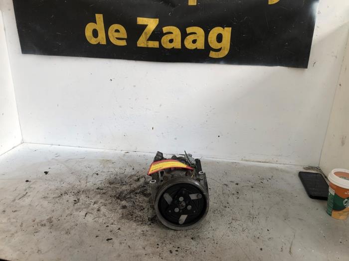 Gebrauchte Klimapumpe Renault Clio III (BR/CR) 1.4 16V Preis € 100,00 Margenregelung angeboten von Autodemontage de Zaag