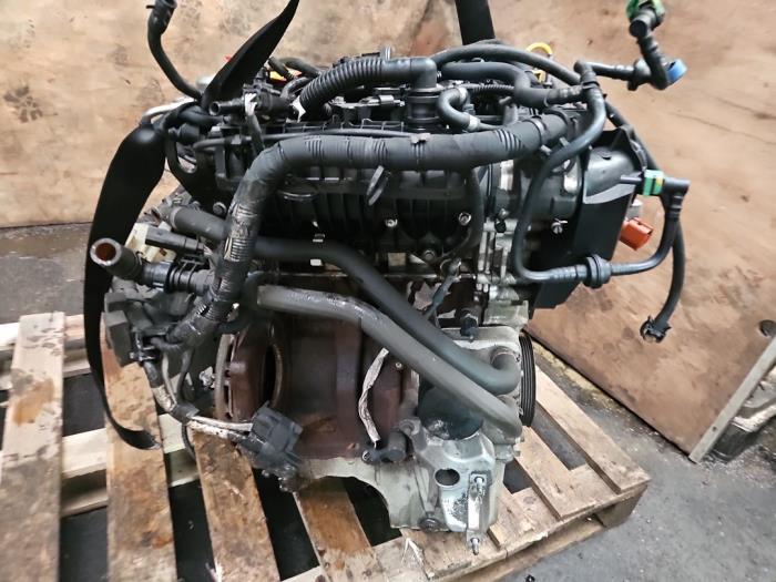 Engine from a Ford Fiesta 6 (JA8) 1.0 EcoBoost 12V 100 2013