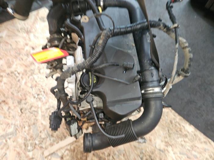Moteur d'un Ford Focus 3 1.0 Ti-VCT EcoBoost 12V 125 2015