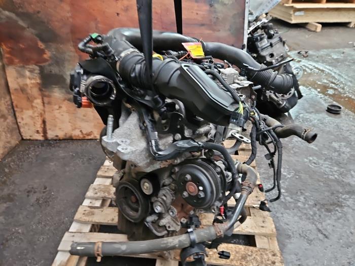 Moteur d'un Ford Fiesta 6 (JA8) 1.0 EcoBoost 12V 100 2013