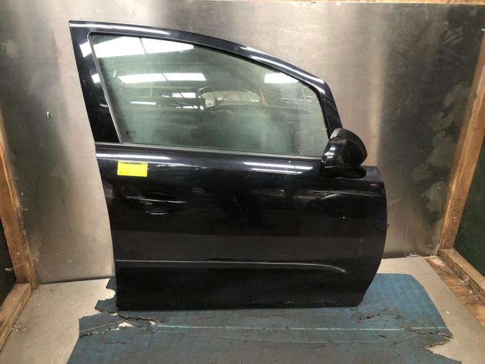 Kotflügel rechts vorne van een Opel Corsa D 1.2 16V 2007