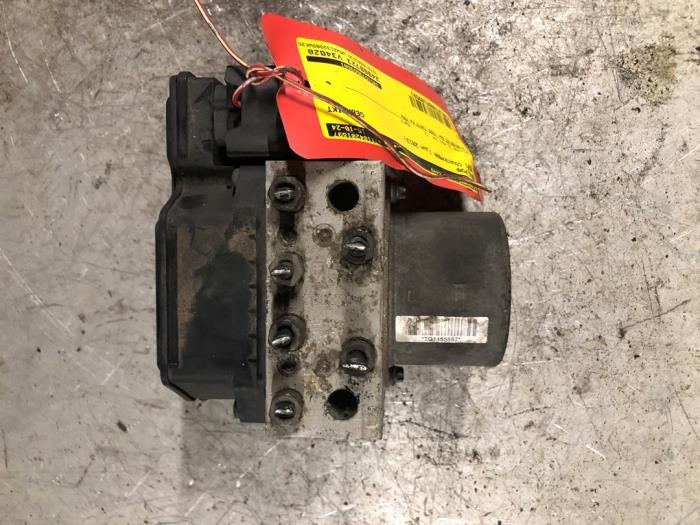 Usagé Bloc ABS Mini Countryman (R60) 1.6 16V Cooper S Prix € 150,00 Règlement à la marge proposé par Autodemontage de Zaag