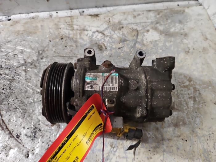 Usagé Compresseur de clim Mini Countryman (R60) 1.6 16V Cooper S Prix € 100,00 Règlement à la marge proposé par Autodemontage de Zaag