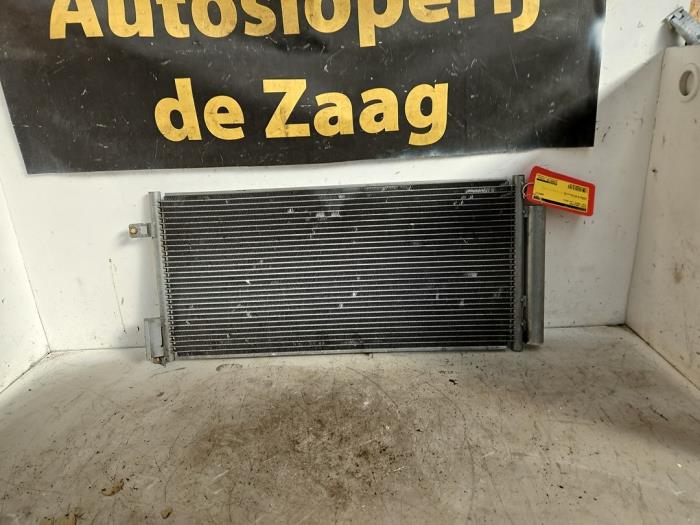 Usagé Radiateur clim Fiat Punto III (199) 0.9 TwinAir Prix € 50,00 Règlement à la marge proposé par Autodemontage de Zaag