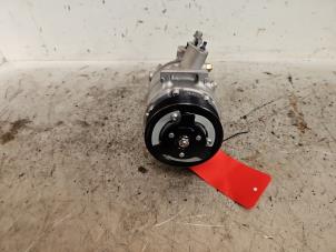 Pompe clim d'un Volkswagen Crafter 2.5 TDI 30/32/35 2009