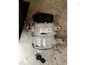 Pompe clim d'un Volkswagen Crafter 2.5 TDI 30/32/35 2009