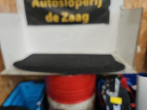 Używane Pólka tylna Seat Ibiza III (6L1) 1.4 16V 75 Cena € 50,00 Procedura marży oferowane przez Autodemontage de Zaag