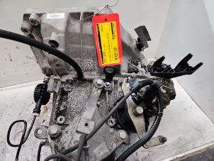 Getriebe van een Renault Captur I (2R) 0.9 Energy TCE 12V 2018