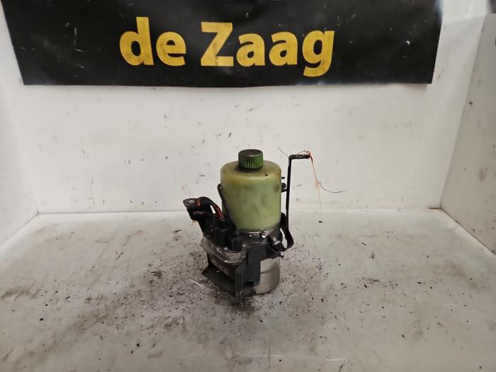 Usagé Pompe direction assistée Seat Ibiza IV SC (6J1) 1.9 TDI 105 Prix € 100,00 Règlement à la marge proposé par Autodemontage de Zaag