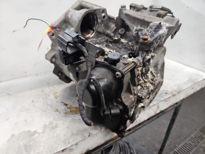 Getriebe van een Volkswagen Golf VII (AUA) 1.2 TSI 16V 2014