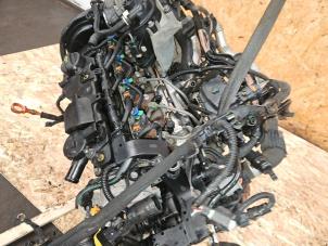 Engine from a Citroën C3 (SC) 1.6 BlueHDI 75 2015
