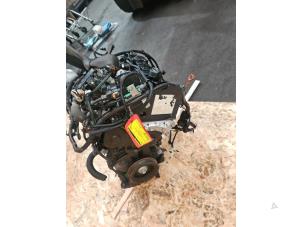 Engine from a Citroën C3 (SC) 1.6 BlueHDI 75 2015