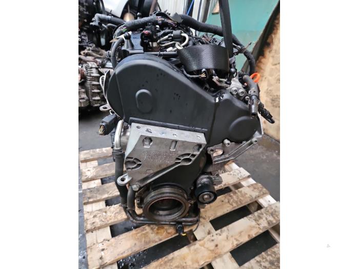 Engine from a Volkswagen Polo V (6R) 1.6 TDI 16V 90 2011