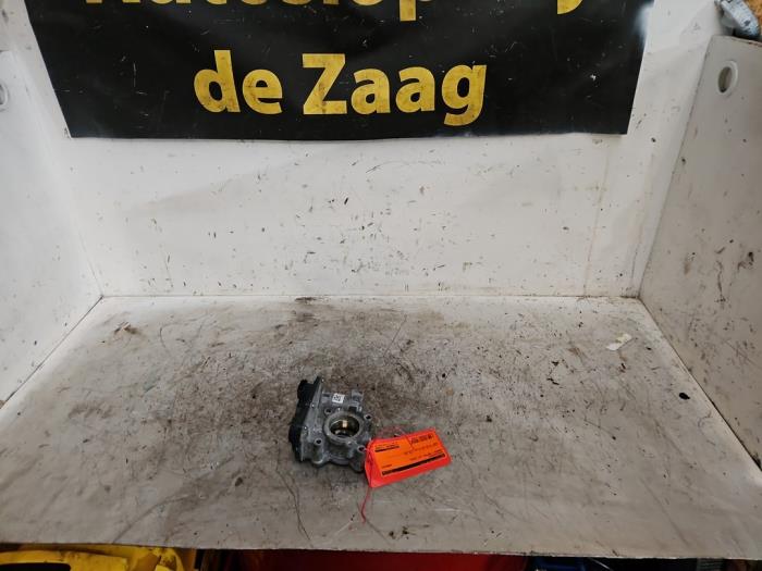Usagé Boitier papillon Renault Captur I (2R) 0.9 Energy TCE 12V Prix € 65,00 Règlement à la marge proposé par Autodemontage de Zaag
