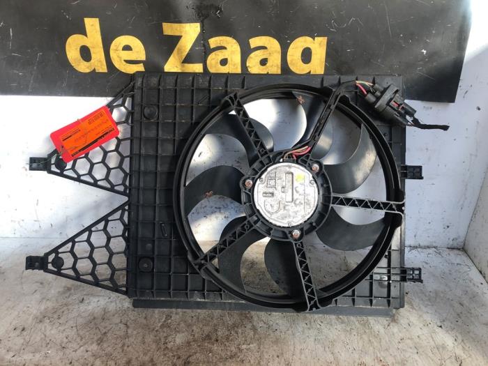 Gebrauchte Kühlerventilator Volkswagen Polo V (6R) 1.2 TDI 12V BlueMotion Preis € 50,00 Margenregelung angeboten von Autodemontage de Zaag