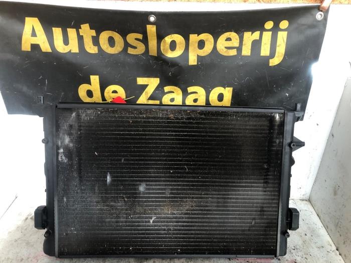 Usagé Radiateur Skoda Octavia Combi (1Z5) 1.2 TSI Prix € 50,00 Règlement à la marge proposé par Autodemontage de Zaag