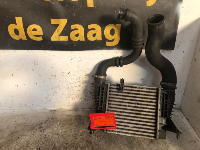 Usados Intercooler Renault Clio III Estate/Grandtour (KR) 1.2 16V TCE 100 Precio € 35,00 Norma de margen ofrecido por Autodemontage de Zaag