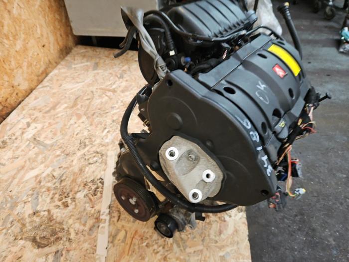Motor van een Citroën C4 Berline (LC) 1.6 16V 2006
