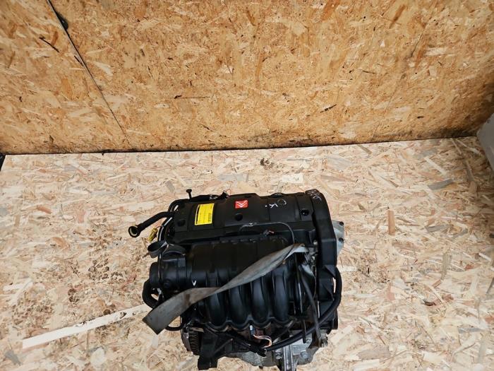 Motor van een Citroën C4 Berline (LC) 1.6 16V 2006